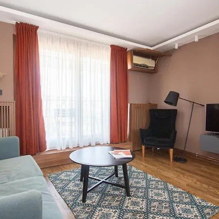 公寓 Artisan's Dwelling *