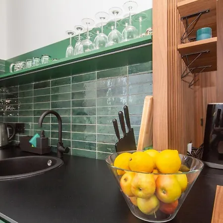 Artisan's Dwelling * Belgrado